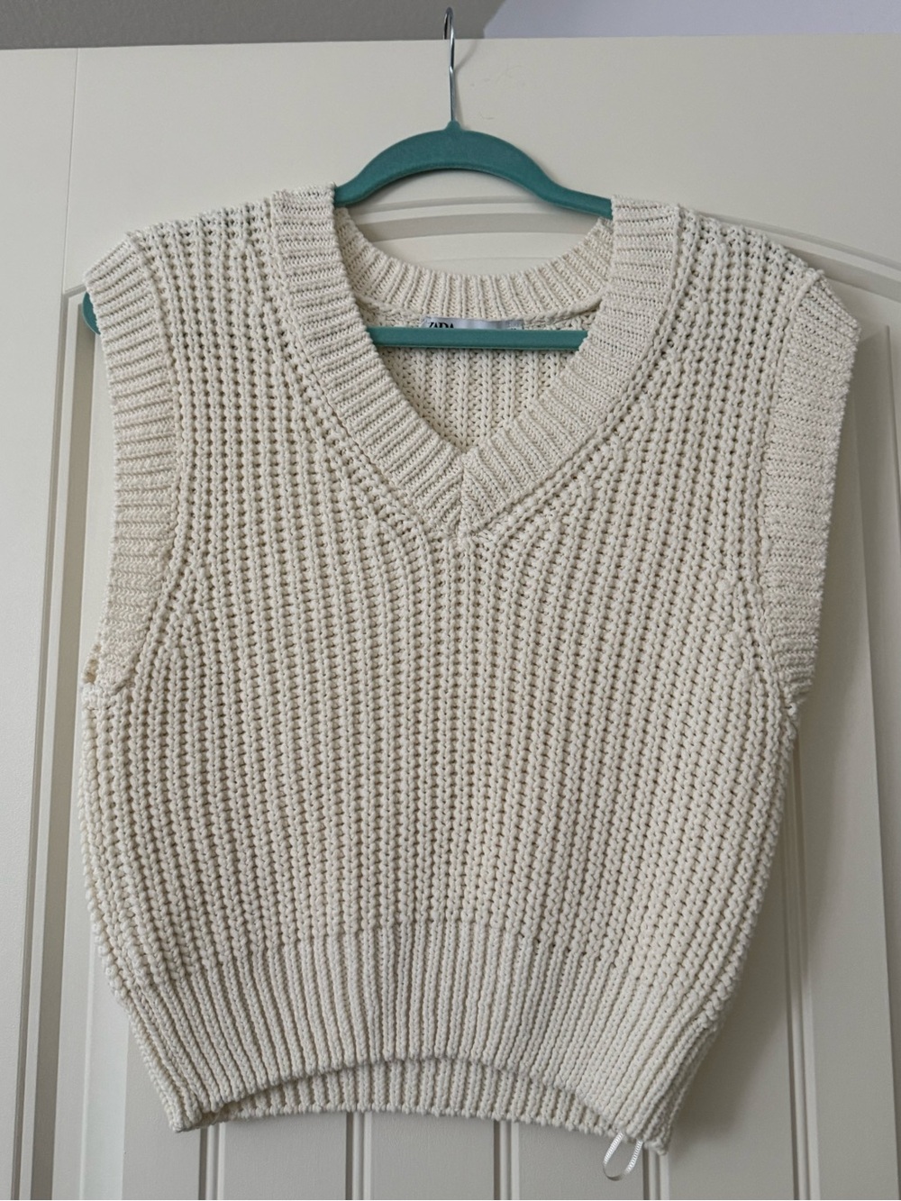 Zara Cream Waffle-Knit V-Neck Sweater Vest
